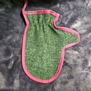 NORWEX - Fruit and Veggie Mitt ~ Limited edition Avocado w/ Plum trim